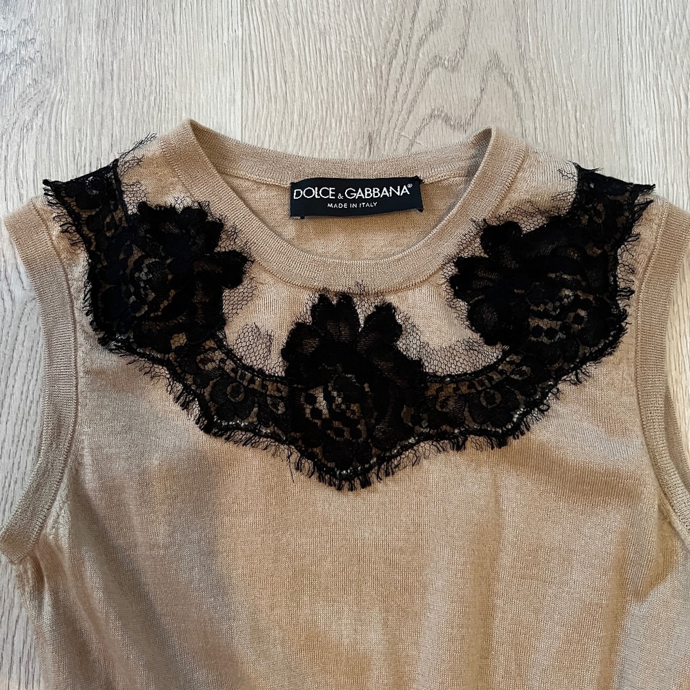 Dolce and Gabbana Beige and Black Lace Cashmere Top Size 40 IT/ 4 US